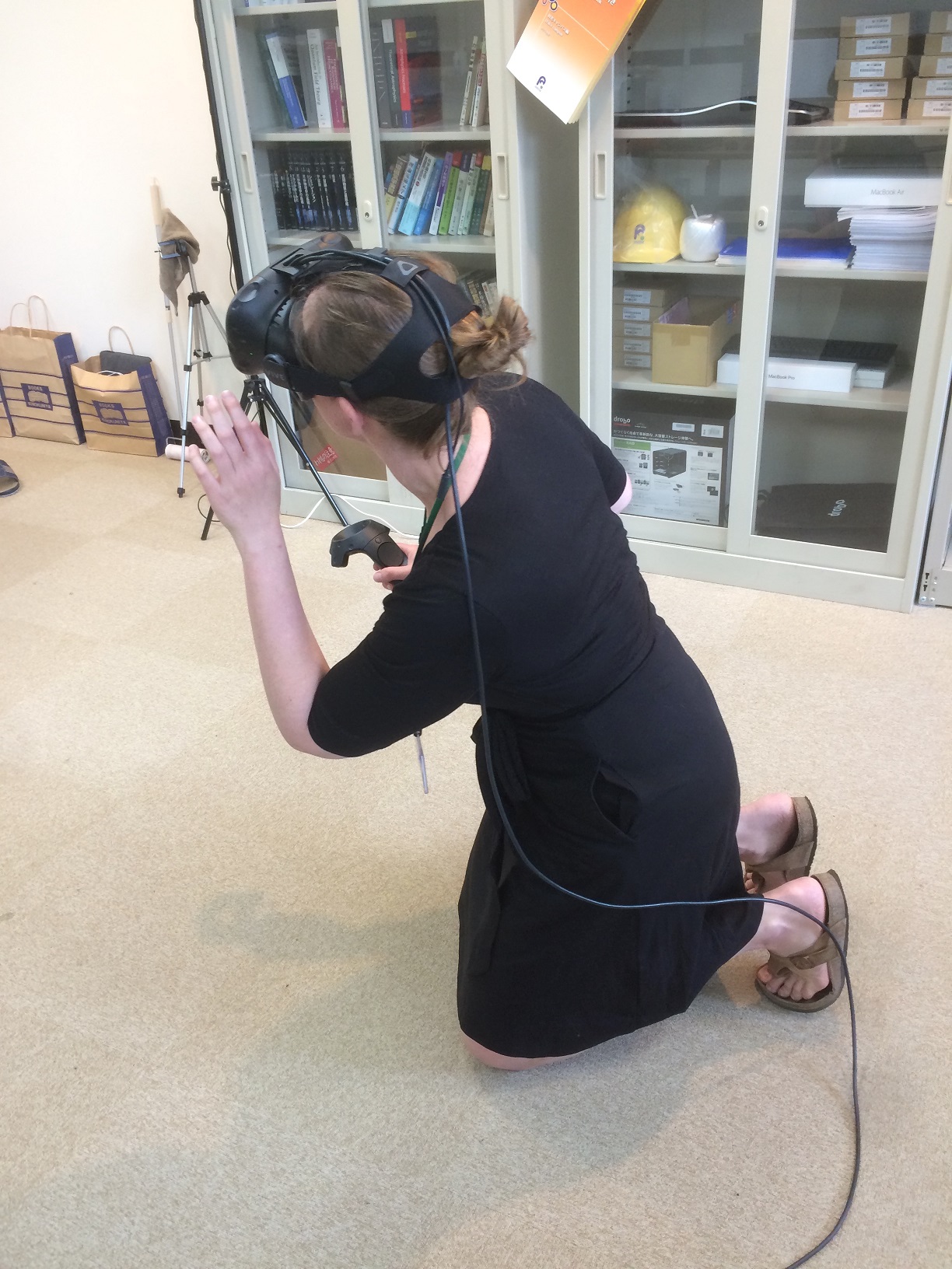 A visiting colleague peers into a supernova from beneath.